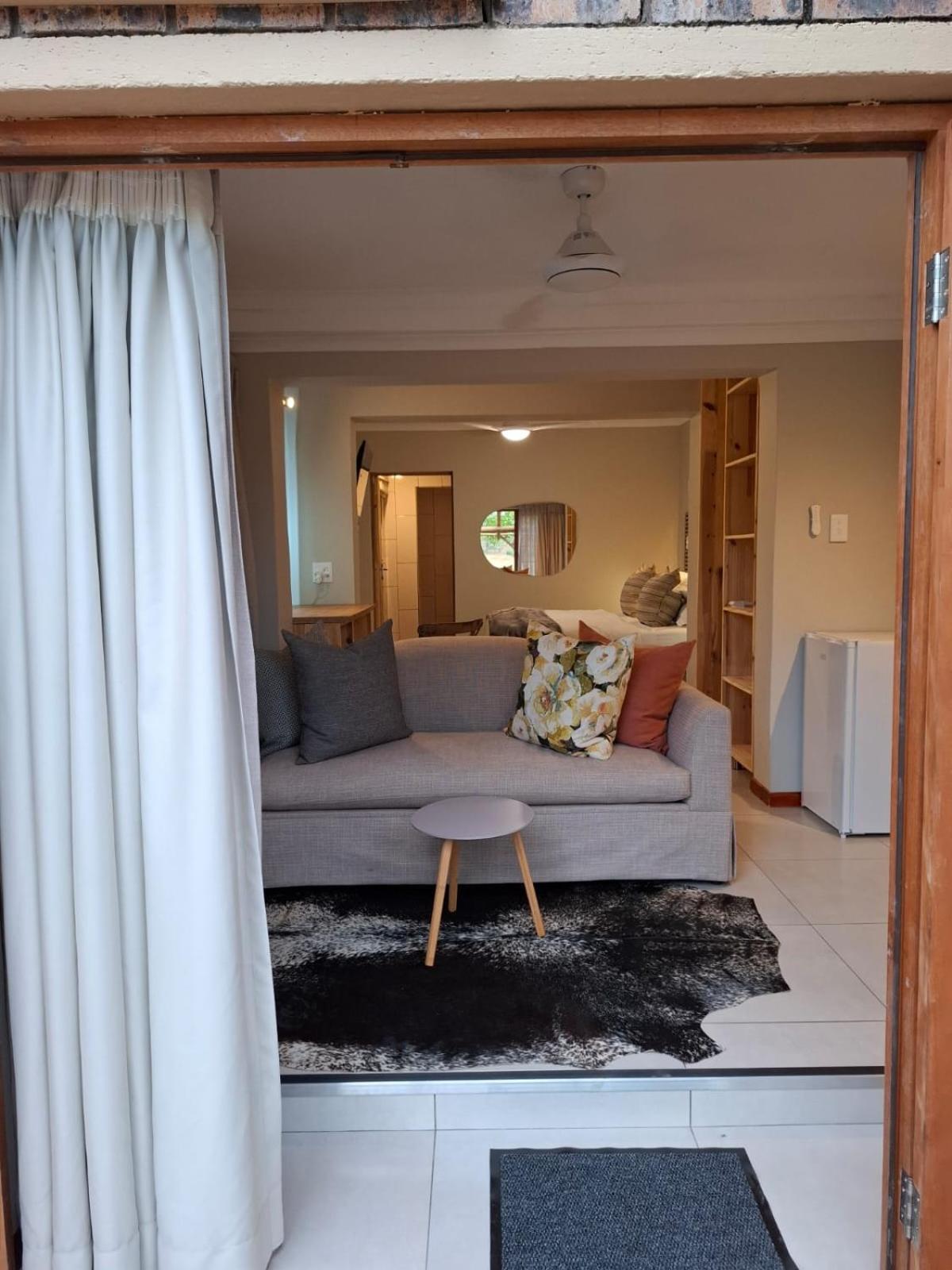 Kruger Riverside Lodge - No Load-Shedding 玛洛斯帕克 外观 照片